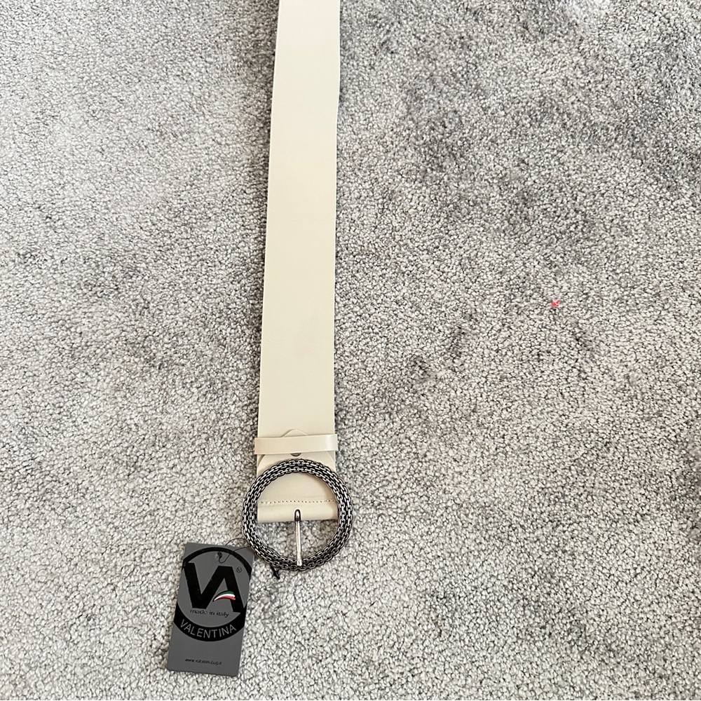 Valentina Off-White Belt with Textured Silver Buckle Made In Italy